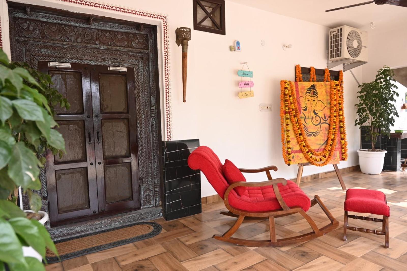Shobhayan Inn, Airport Railway Station Pickup Free Ayodhya Kültér fotó