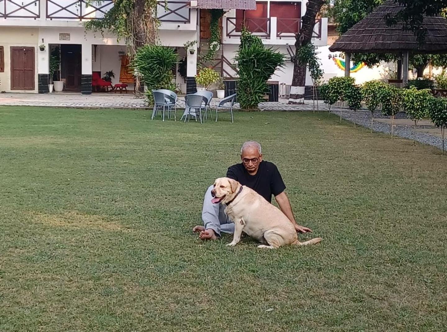 Shobhayan Inn, Airport Railway Station Pickup Free Ayodhya Kültér fotó