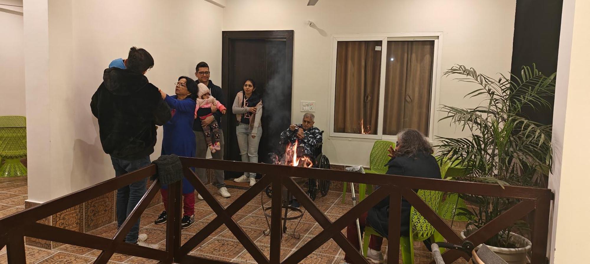 Shobhayan Inn, Airport Railway Station Pickup Free Ayodhya Kültér fotó