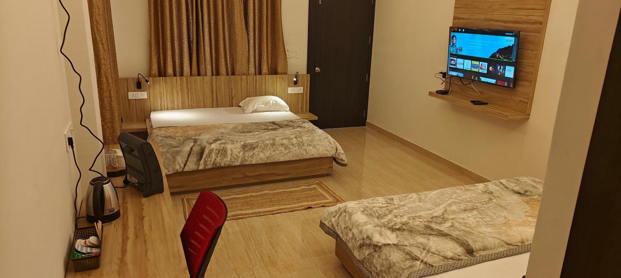 Shobhayan Inn, Airport Railway Station Pickup Free Ayodhya Kültér fotó